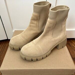 Steve Madden - Sand Suede Steve Madden Booties🤎